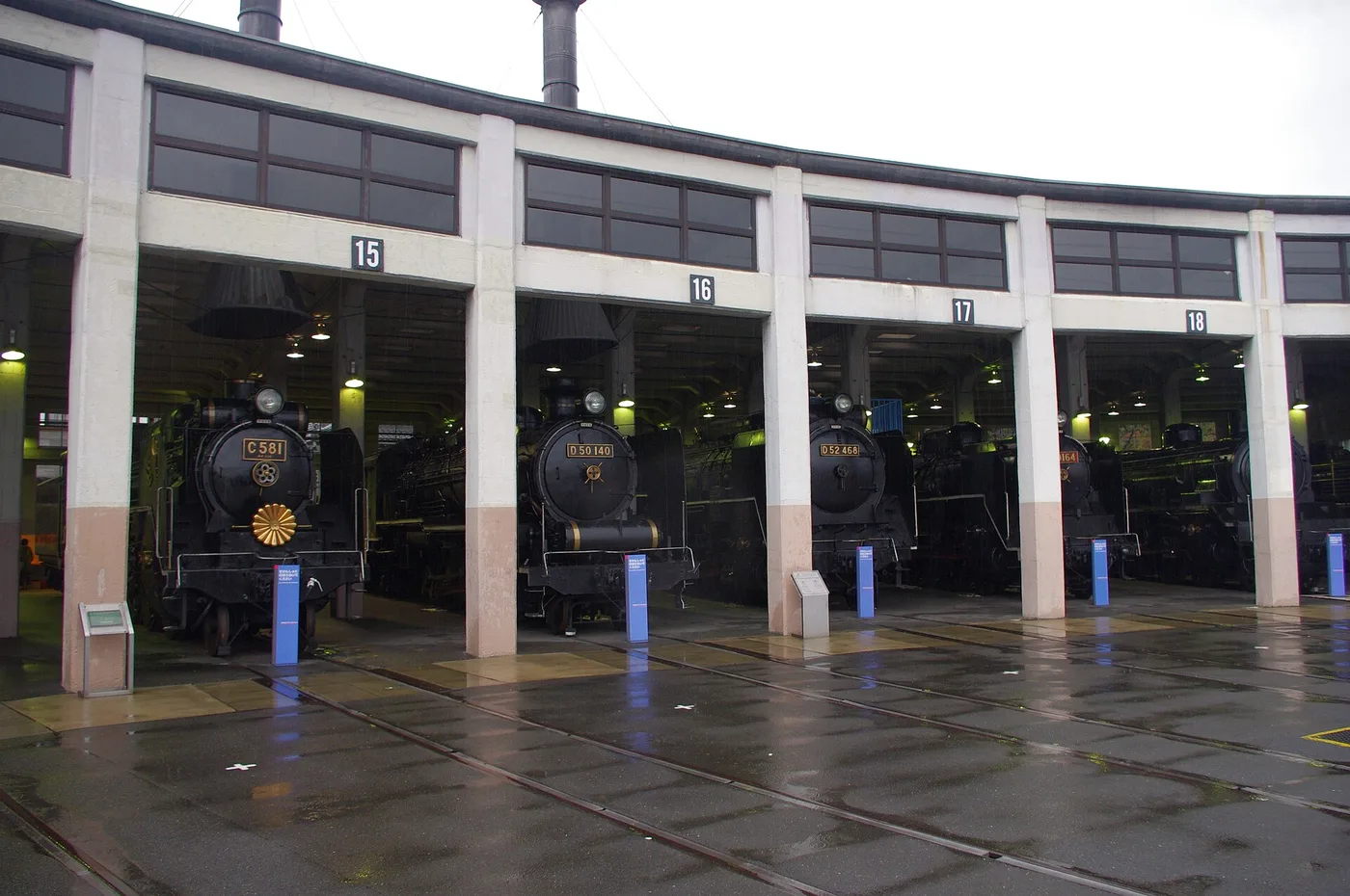 Steam locomotives in the Umekoji roundhouse at the Kyoto Railway Museum