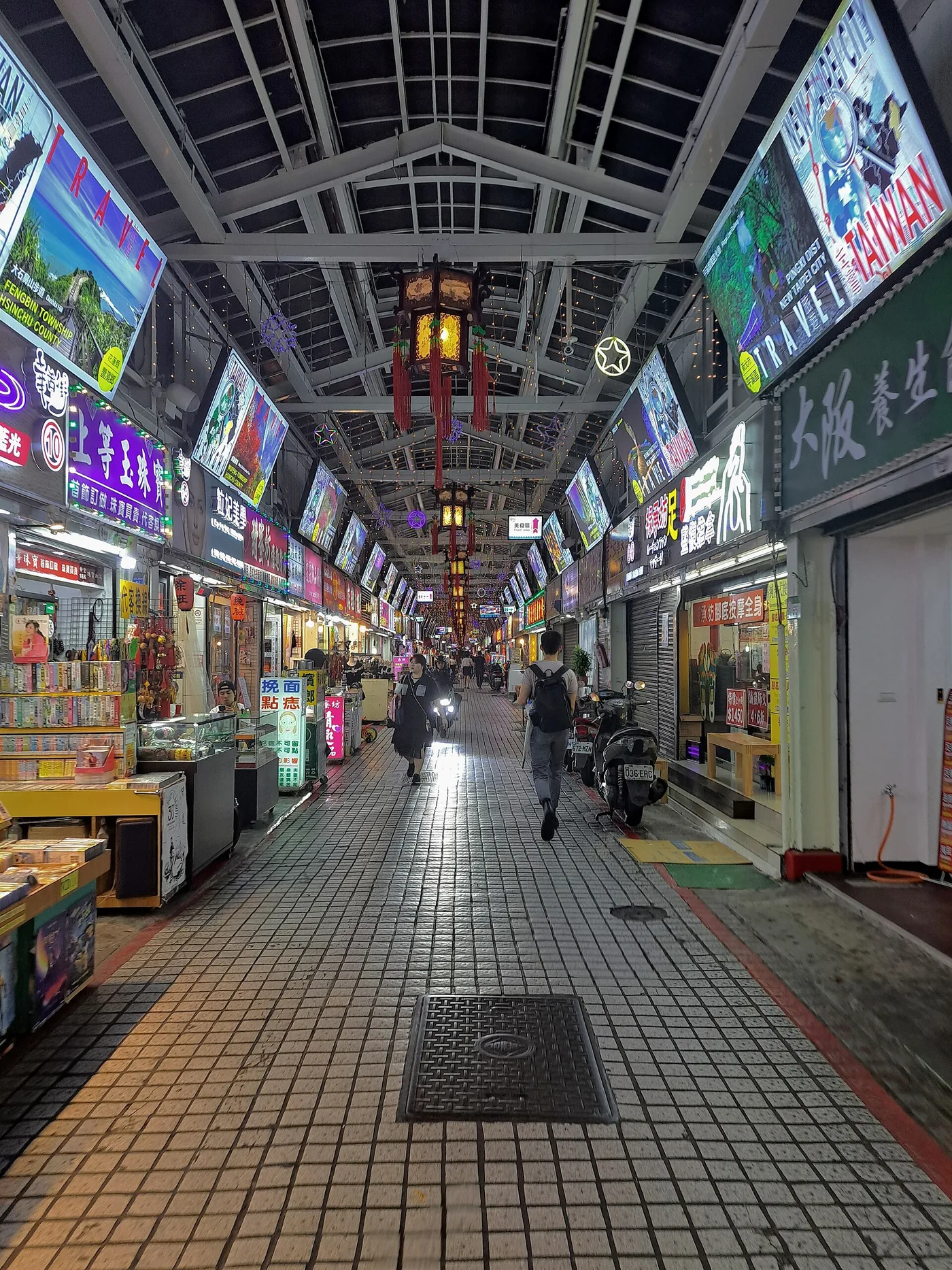 The covered arcade of Huaxi Street Night Market in Taipei's old Wanhua quarter